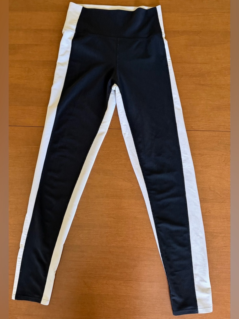 Beach Riot Colorblock Legging Black & White